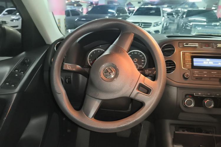 Used Volkswagen Tiguan 2013 1.8TSI Automatic Two-Wheel Drive Trend Edition Steering Wheel