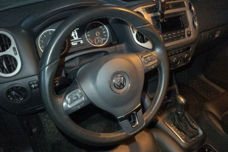 Used Volkswagen Tiguan 2013 1.8TSI Automatic All-Wheel-Drive Comfort Edition Steering Wheel