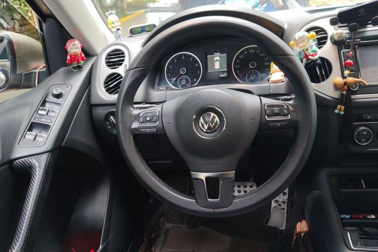 Used Volkswagen Tiguan 2013 1.8TSI Automatic Two-Wheel Drive Luxury Model Steering Wheel
