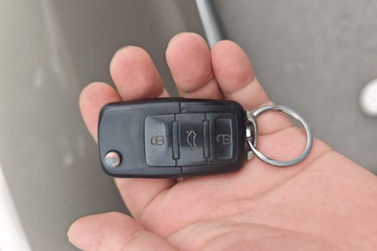 Used Volkswagen Tiguan 2013 1.8 TSI Automatic All-Wheel Drive Luxury Model Vehicle Key