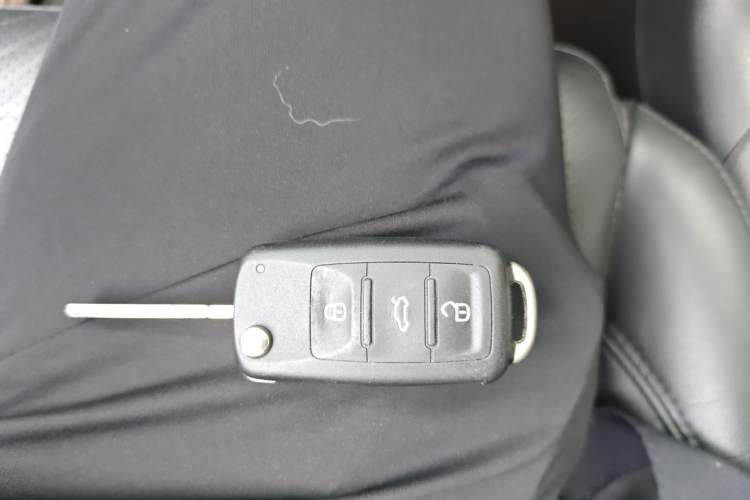 Used Volkswagen Tiguan 2013 2.0 TSI Automatic All-Wheel Drive Luxury Edition Vehicle Key