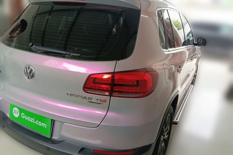 Used Volkswagen Tiguan 2013 1.8 TSI Automatic All-Wheel Drive Luxury Model Rear Right 45 Deg