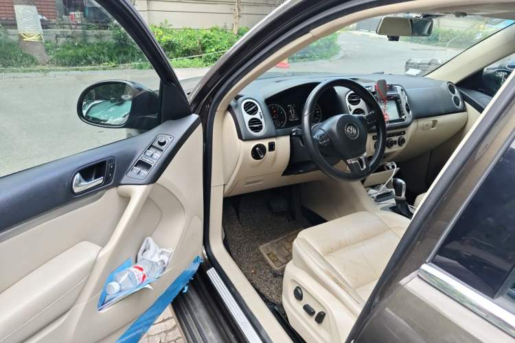 Used Volkswagen Tiguan 2013 1.8 TSI Automatic Two-Wheel Drive Comfort Edition Driver Seat