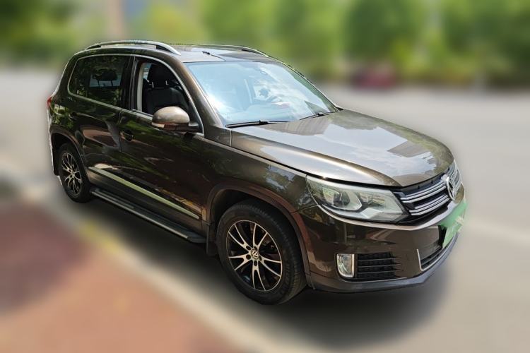 Used Volkswagen Tiguan 2013 1.8TSI Automatic Two-Wheel Drive Luxury Model Front Right 45 Deg