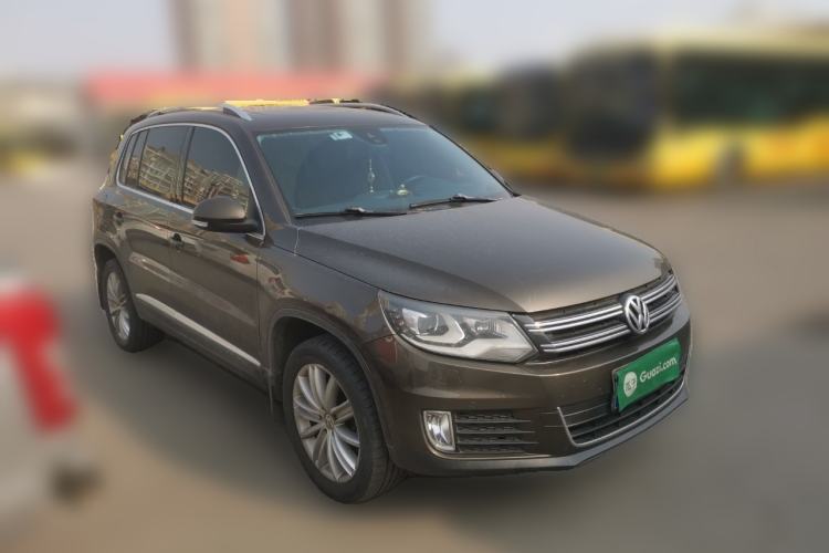 Used Volkswagen Tiguan 2013 1.8TSI Automatic Two-Wheel Drive Luxury Model Front Right 45 Deg