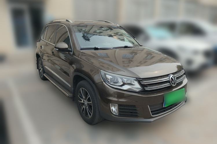 Used Volkswagen Tiguan 2013 1.8TSI Automatic Two-Wheel Drive Luxury Model Front Right 45 Deg