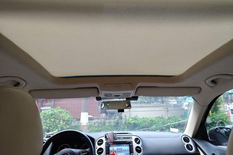 Used Volkswagen Tiguan 2013 1.8 TSI Automatic Two-Wheel Drive Comfort Edition Headliner