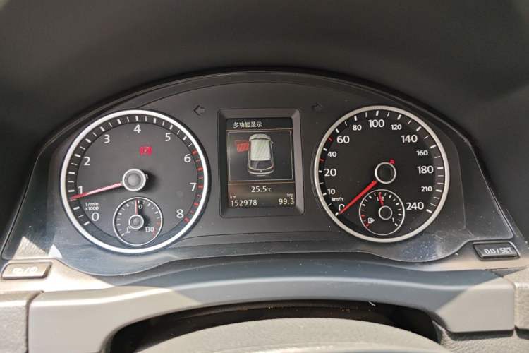 Used Volkswagen Tiguan 2013 1.8TSI Automatic Two-Wheel Drive Luxury Model Instrument Cluster