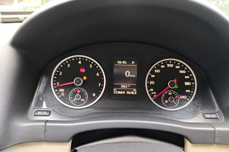 Used Volkswagen Tiguan 2013 1.8 TSI Automatic Two-Wheel Drive Comfort Edition Instrument Cluster