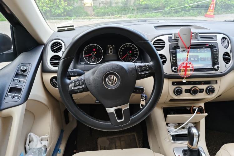 Used Volkswagen Tiguan 2013 1.8 TSI Automatic Two-Wheel Drive Comfort Edition Steering Wheel