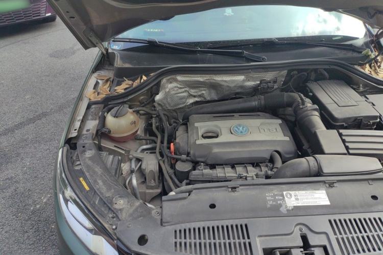 Used Volkswagen Tiguan 2013 1.8TSI Automatic Two-Wheel Drive Luxury Model Engine Bay Right