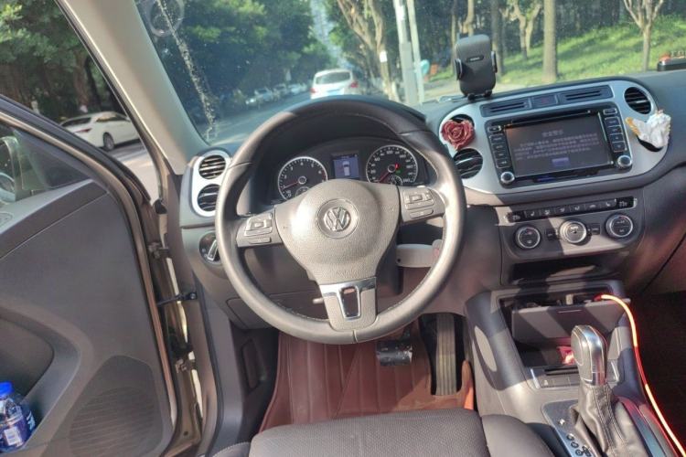 Used Volkswagen Tiguan 2013 1.8TSI Automatic Two-Wheel Drive Luxury Model Steering Wheel