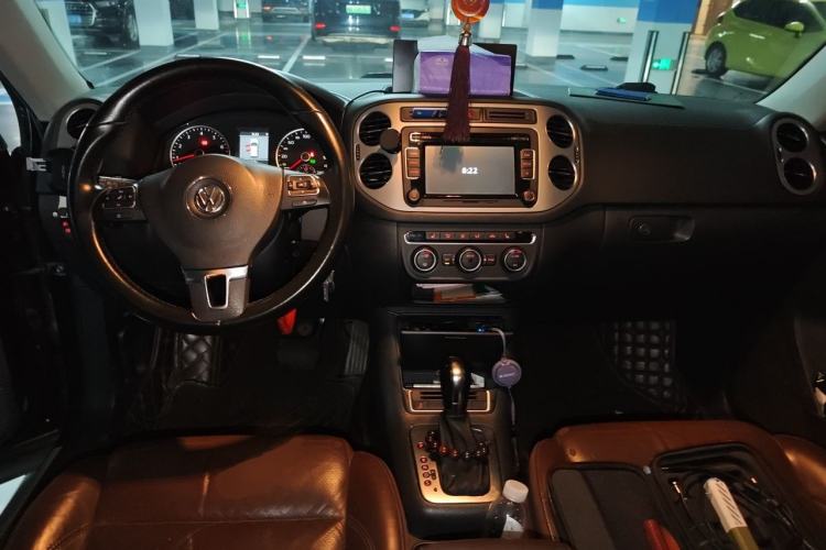 Used Volkswagen Tiguan 2013 1.8TSI Automatic Two-Wheel Drive Luxury Model Center Console