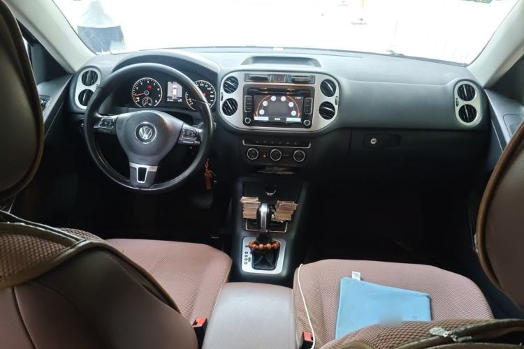 Used Volkswagen Tiguan 2013 1.8TSI Automatic Two-Wheel Drive Luxury Model Center Console