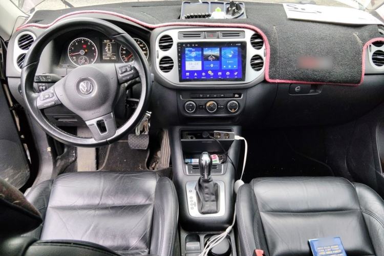 Used Volkswagen Tiguan 2013 1.8 TSI Automatic Two-Wheel Drive Comfort Edition Center Console