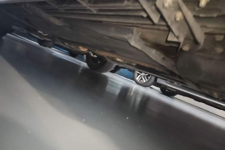 Used Volkswagen Tiguan 2013 2.0 TSI Automatic All-Wheel Drive Luxury Edition Chassis Rear Left