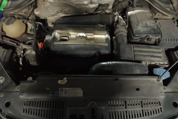Used Volkswagen Tiguan 2013 1.8TSI Automatic Two-Wheel Drive Luxury Model Engine Bay