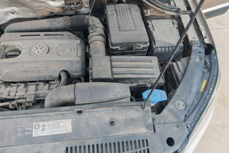 Used Volkswagen Tiguan 2013 1.8TSI Automatic Two-Wheel Drive Luxury Model Engine Bay Left