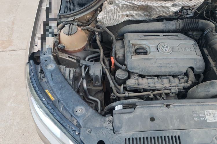 Used Volkswagen Tiguan 2013 1.8TSI Automatic Two-Wheel Drive Luxury Model Engine Bay Right