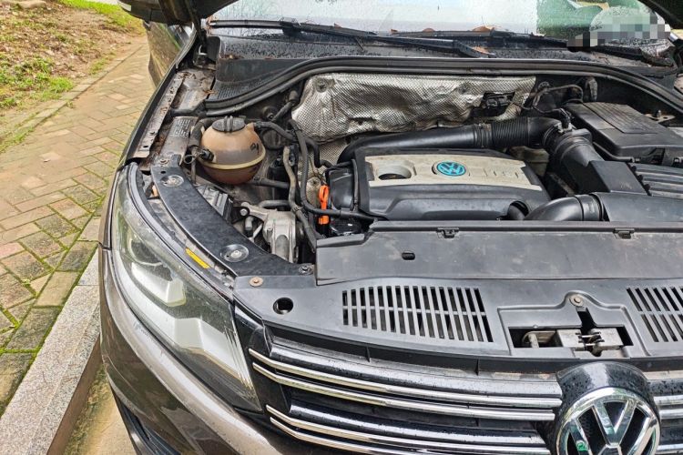 Used Volkswagen Tiguan 2013 1.8TSI Automatic Two-Wheel Drive Luxury Model Engine Bay Right