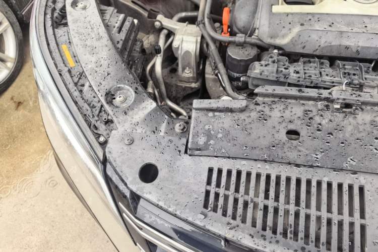 Used Volkswagen Tiguan 2013 1.8 TSI Automatic Two-Wheel Drive Comfort Edition Engine Bay Right