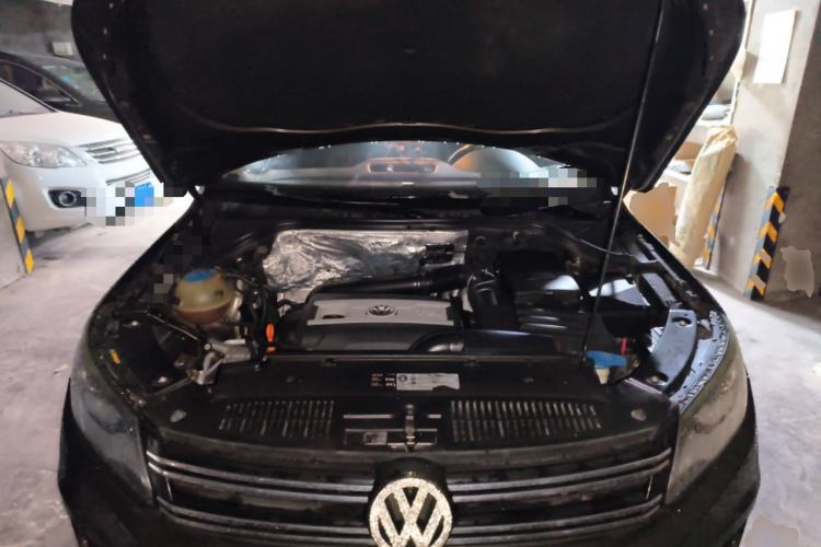 Used Volkswagen Tiguan 2013 1.8 TSI Automatic Two-Wheel Drive Comfort Edition Engine Bay