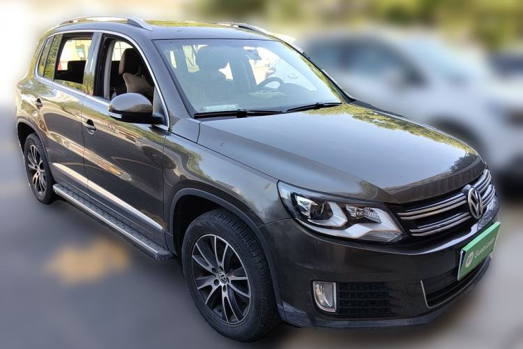 Used Volkswagen Tiguan 2013 1.8TSI Automatic Two-Wheel Drive Luxury Model Front Right 45 Deg