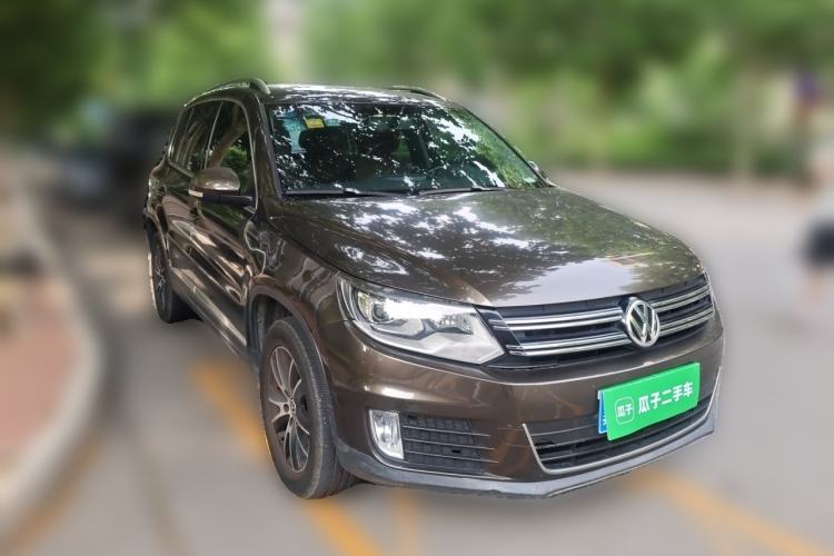 Used Volkswagen Tiguan 2013 1.8TSI Automatic Two-Wheel Drive Luxury Model Front Right 45 Deg