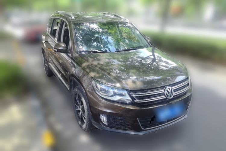 Used Volkswagen Tiguan 2013 1.8TSI Automatic Two-Wheel Drive Luxury Model Front Right 45 Deg