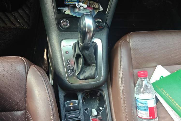 Used Volkswagen Tiguan 2013 1.8 TSI Automatic All-Wheel Drive Luxury Model Gear Lever