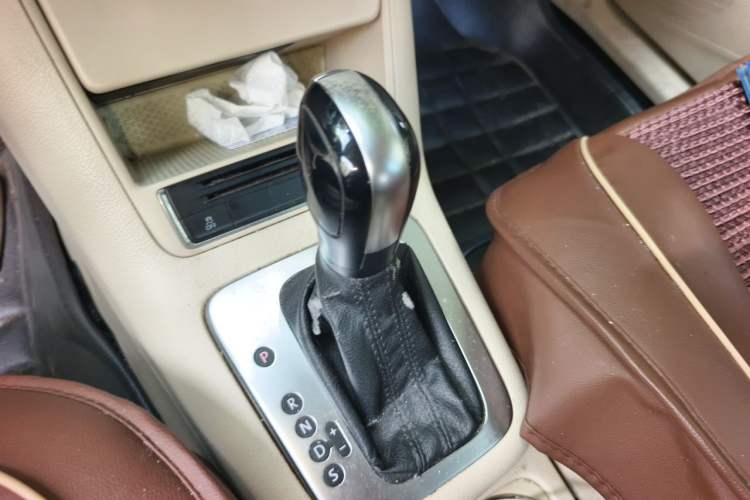 Used Volkswagen Tiguan 2013 1.8TSI Automatic Two-Wheel Drive Trend Edition Gear Lever