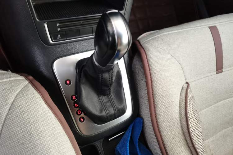 Used Volkswagen Tiguan 2013 1.8 TSI Automatic Two-Wheel Drive Comfort Edition Gear Lever