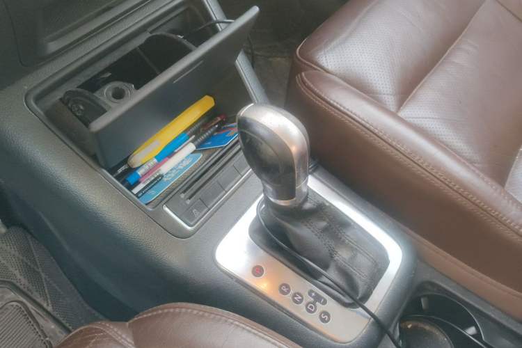 Used Volkswagen Tiguan 2013 1.8 TSI Automatic Two-Wheel Drive Comfort Edition Gear Lever