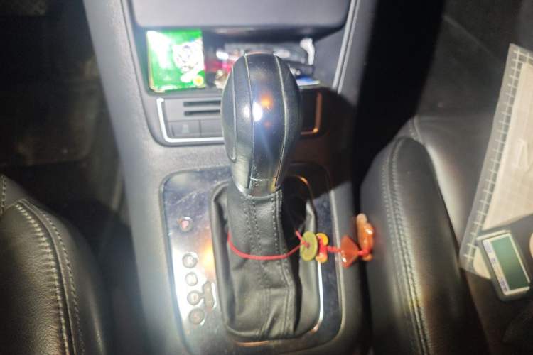 Used Volkswagen Tiguan 2013 1.8 TSI Automatic Two-Wheel Drive Comfort Edition Gear Lever