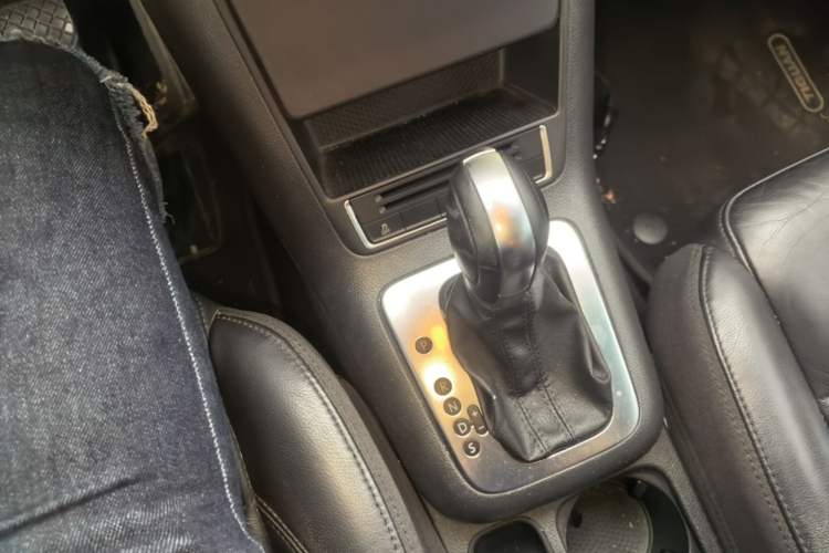 Used Volkswagen Tiguan 2013 1.8 TSI Automatic Two-Wheel Drive Comfort Edition Gear Lever