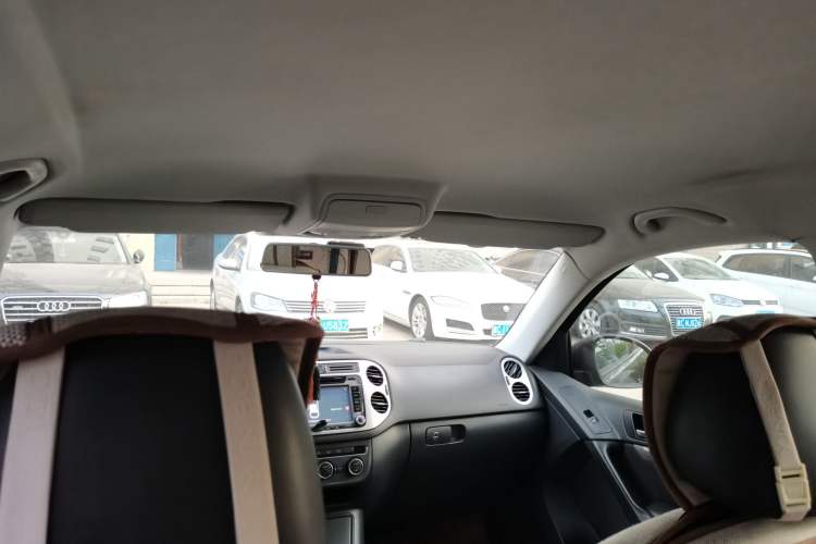 Used Volkswagen Tiguan 2013 1.8 TSI Automatic Two-Wheel Drive Comfort Edition Headliner