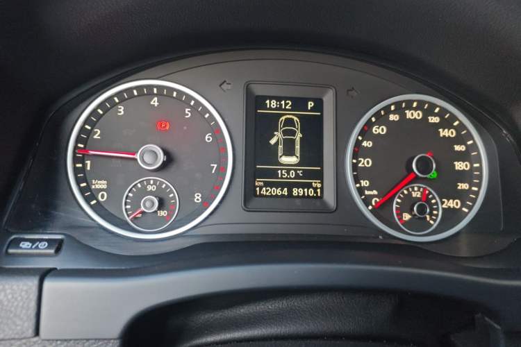 Used Volkswagen Tiguan 2013 1.8 TSI Automatic Two-Wheel Drive Comfort Edition Instrument Cluster