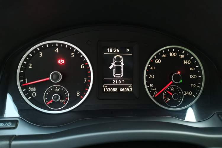 Used Volkswagen Tiguan 2013 1.8 TSI Automatic Two-Wheel Drive Comfort Edition Instrument Cluster