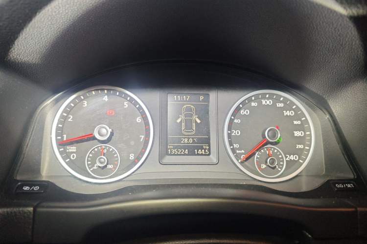 Used Volkswagen Tiguan 2013 1.8 TSI Automatic Two-Wheel Drive Comfort Edition Instrument Cluster