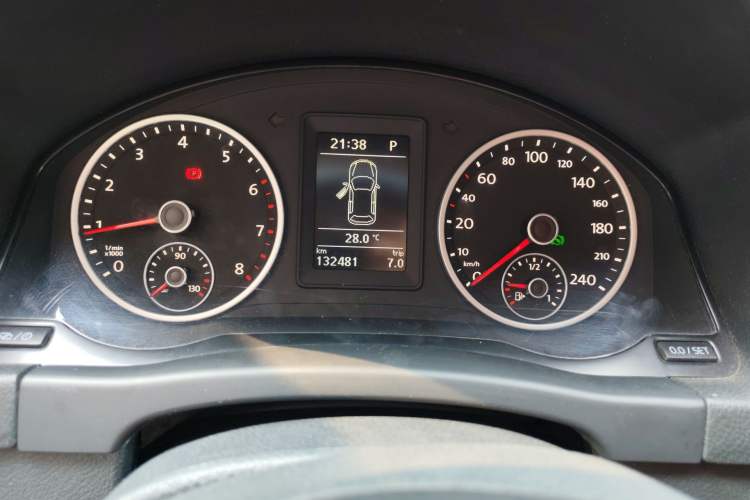 Used Volkswagen Tiguan 2013 1.8TSI Automatic Two-Wheel Drive Trend Edition Instrument Cluster