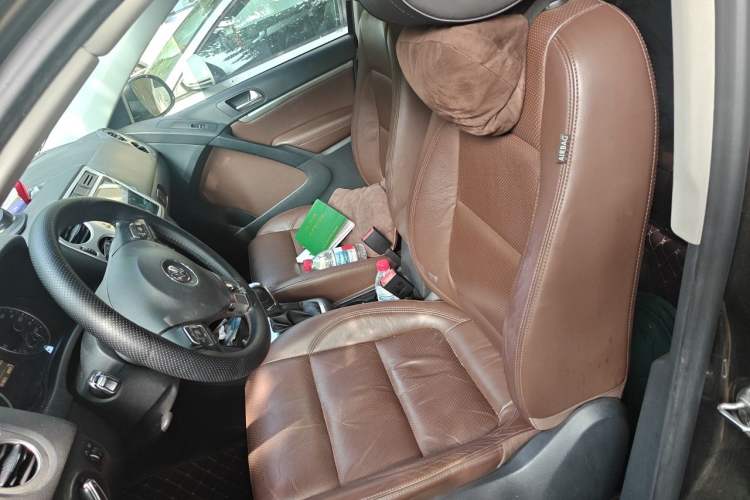 Used Volkswagen Tiguan 2013 1.8 TSI Automatic All-Wheel Drive Luxury Model Left Front Seat