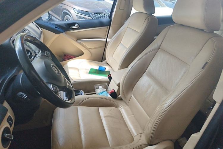 Used Volkswagen Tiguan 2013 1.8 TSI Automatic All-Wheel Drive Luxury Model Left Front Seat