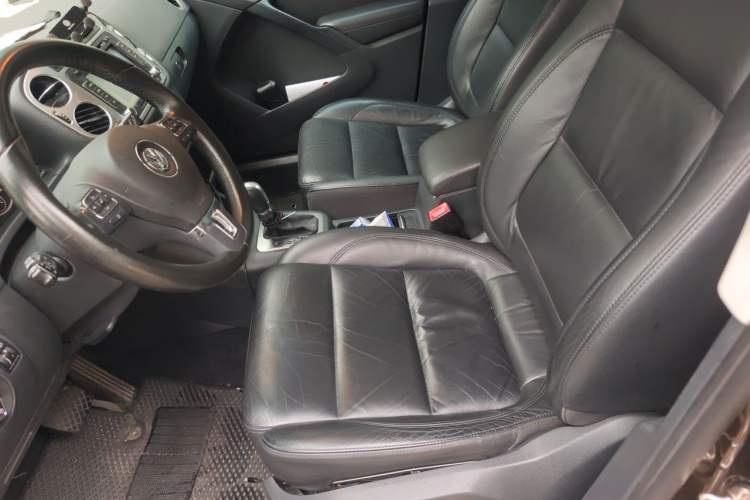 Used Volkswagen Tiguan 2013 1.8TSI Automatic Two-Wheel Drive Trend Edition Left Front Seat
