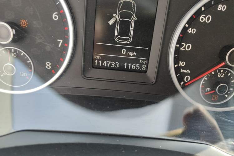 Used Volkswagen Tiguan 2013 1.8 TSI Automatic Two-Wheel Drive Comfort Edition Odometer Close Up