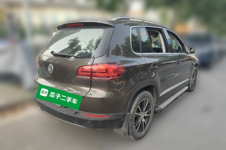 Used Volkswagen Tiguan 2013 1.8 TSI Automatic All-Wheel Drive Luxury Model Rear Right 45 Deg