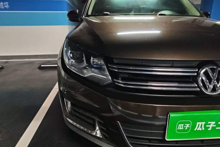 Used Volkswagen Tiguan 2013 1.8TSI Automatic Two-Wheel Drive Luxury Model Right Front Headlight