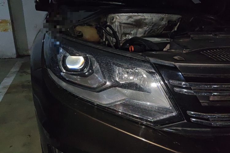 Used Volkswagen Tiguan 2013 1.8TSI Automatic Two-Wheel Drive Luxury Model Right Front Headlight