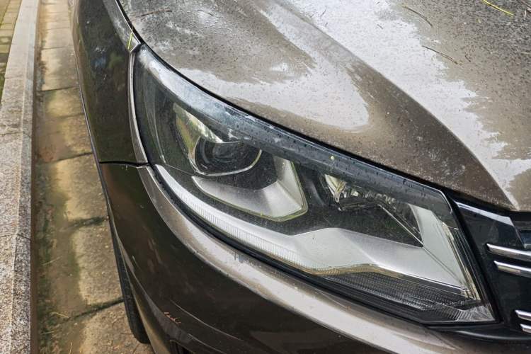 Used Volkswagen Tiguan 2013 1.8TSI Automatic Two-Wheel Drive Luxury Model Right Front Headlight
