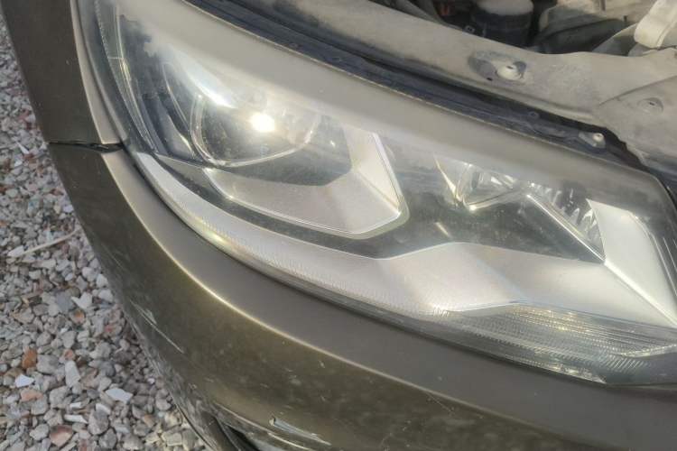 Used Volkswagen Tiguan 2013 1.8 TSI Automatic Two-Wheel Drive Comfort Edition Right Front Headlight