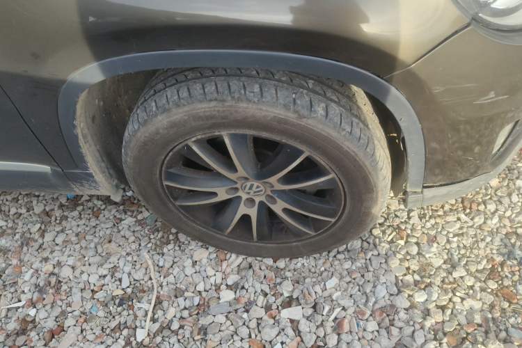 Used Volkswagen Tiguan 2013 1.8 TSI Automatic Two-Wheel Drive Comfort Edition Right Front Wheel Hub